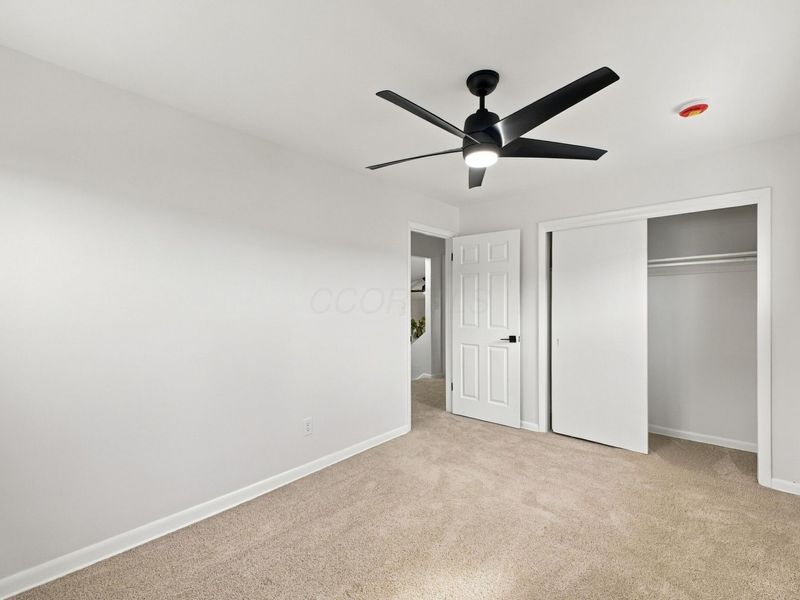 7047 Roundelay Road S, Reynoldsburg, OH 43068 Photo 29