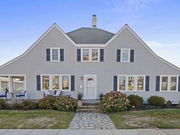 117 Manomet Ave., Hull, MA 02045