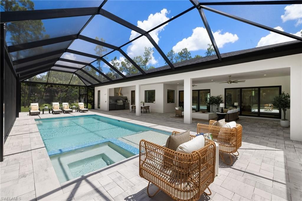 4221 7th Ave Nw, Naples, FL 34119 Photo