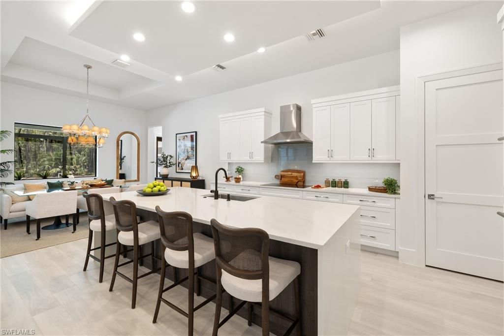 4221 7th Ave Nw, Naples, FL 34119 Photo