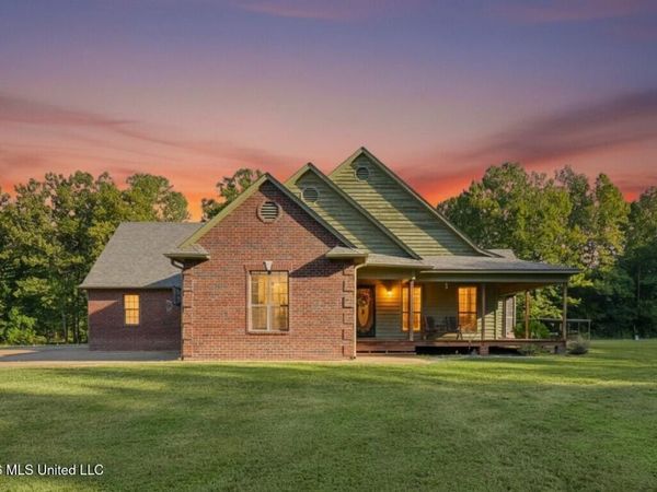 5450 Dean Road, Lake Cormorant, MS 38641
