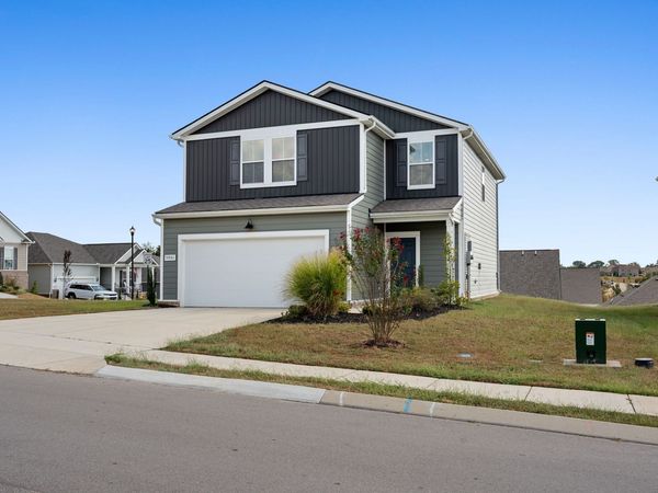 3901 Sadie St , Columbia, TN 38401