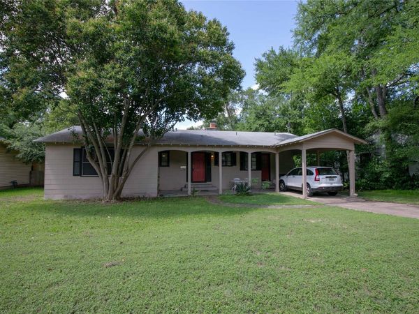 1811 E 39th ST, Austin, TX 78751