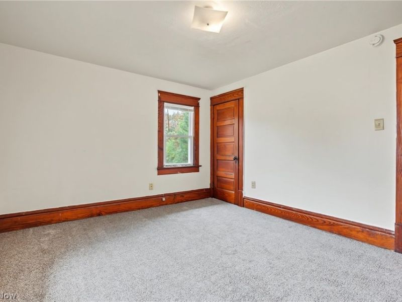 49 & 51 N Valley Street, Akron, OH 44303 Photo 17