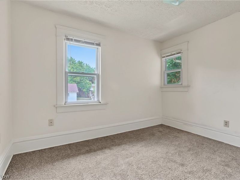 49 & 51 N Valley Street, Akron, OH 44303 Photo 21