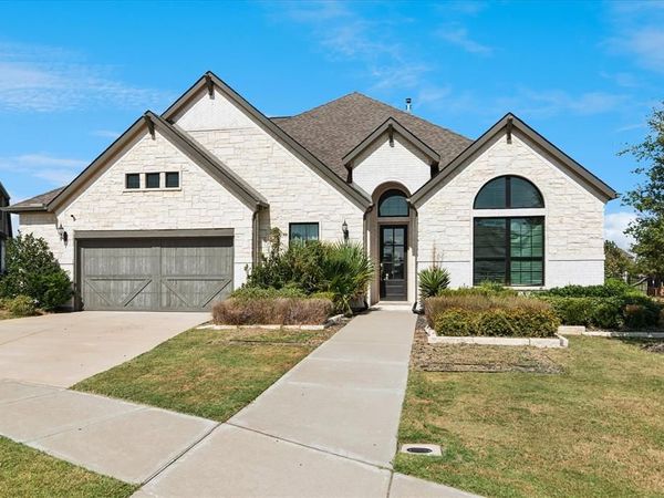 2800 Monument Court, Heath, TX 75126
