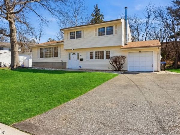 39 Gage Rd, East Brunswick, NJ 08816