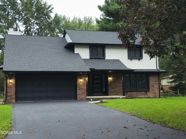 5637 Swan Creek Drive , Toledo, OH 43614