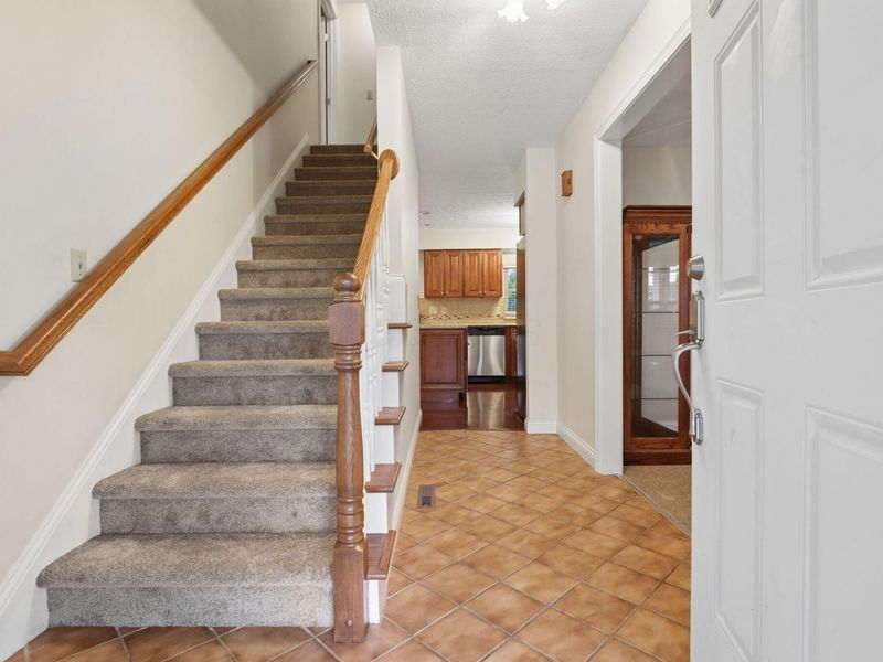 12791 Stonecreek Drive NW, Pickerington, OH 43147 Photo 5