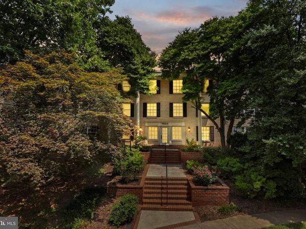 7600 TREMAYNE PLACE, Unit 208, MCLEAN, VA 22102