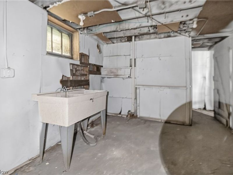 1416 E 110th Street, Cleveland, OH 44106 Photo 39