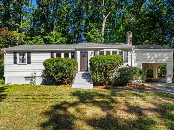 56 Skilton Ln, Burlington, MA 01803