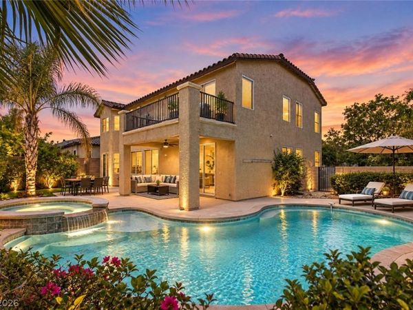 9353 Thunder Basin Avenue , Las Vegas, NV 89149