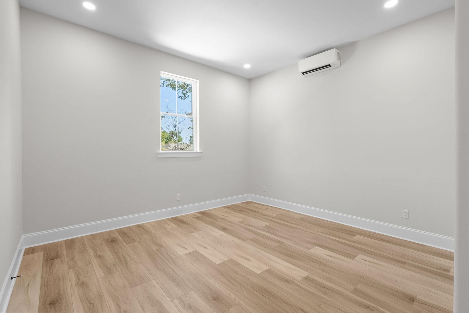 2208 Bentbill Circle Photo 45