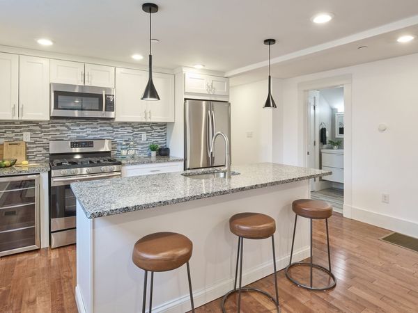 2 Auburn Ave, Unit 2, Somerville, MA 02145