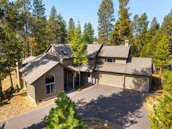 18211 Oregon Loop, Unit 1, Sunriver, OR 97707