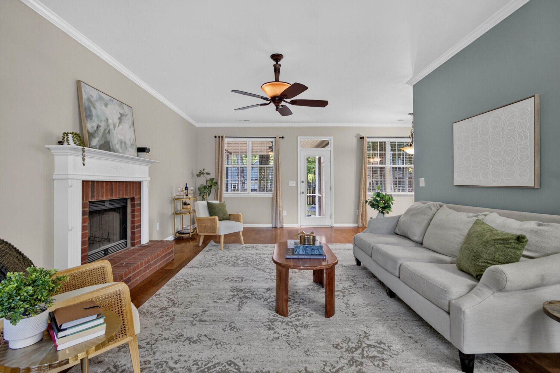 111 Bonneau Court Photo 4