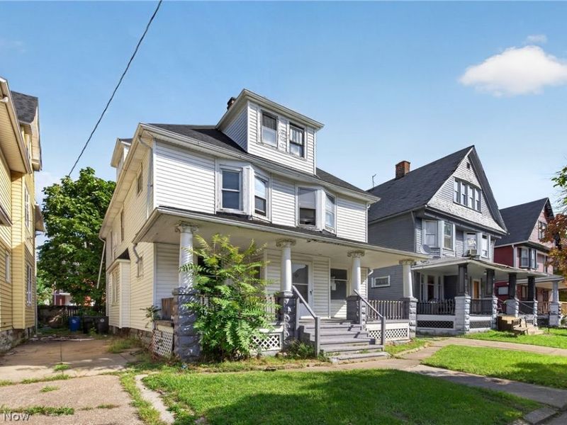 10101 North Boulevard, Cleveland, OH 44108 Photo 3