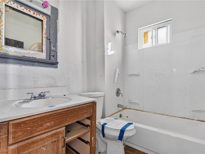 10101 North Boulevard, Cleveland, OH 44108 Photo 34
