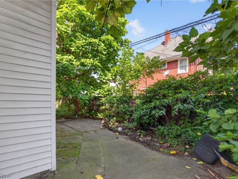 10101 North Boulevard, Cleveland, OH 44108 Photo 5