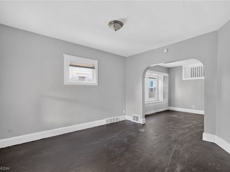 10101 North Boulevard, Cleveland, OH 44108 Photo 8