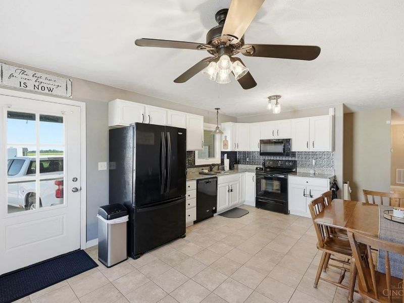 332 Dakins Chapel Road, Sabina, OH 45169 Photo 7