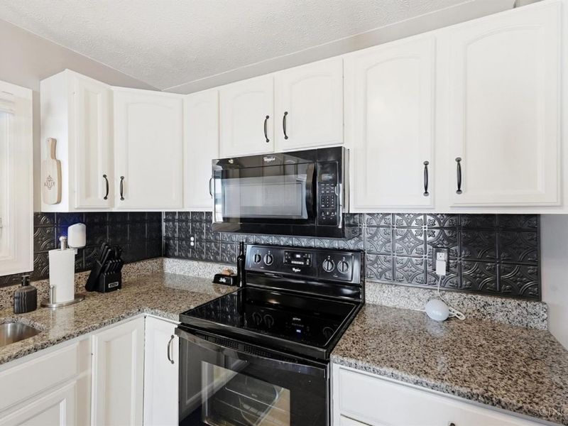 332 Dakins Chapel Road, Sabina, OH 45169 Photo 8