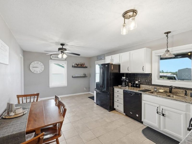 332 Dakins Chapel Road, Sabina, OH 45169 Photo 9