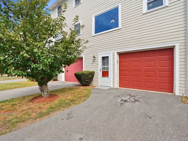 106 Park Ave W, Unit D5, Lowell, MA 01852