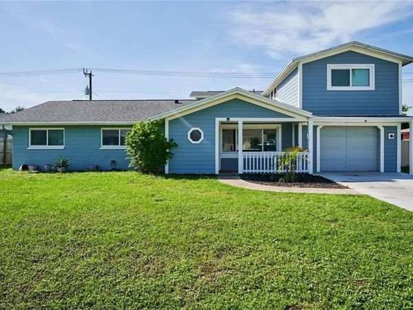 2212 Crystal DR, FORT MYERS, FL 33907