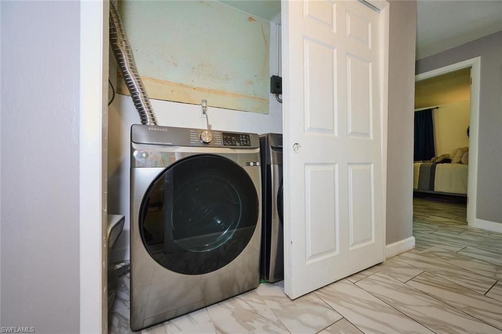 2212 Crystal Dr, Fort Myers, FL 33907 Photo