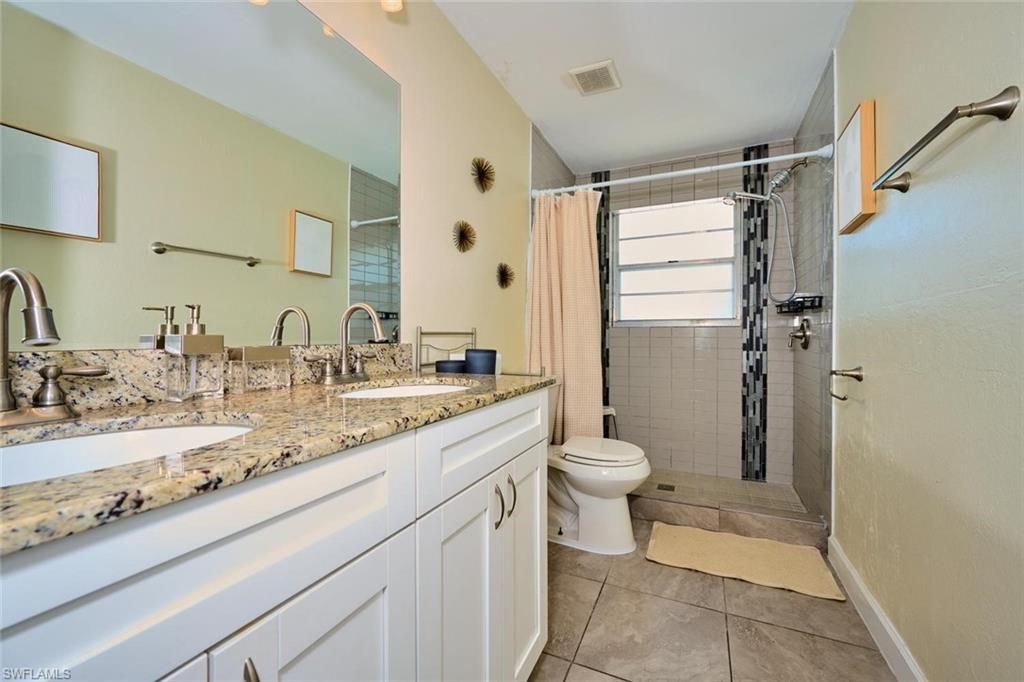 2212 Crystal Dr, Fort Myers, FL 33907 Photo