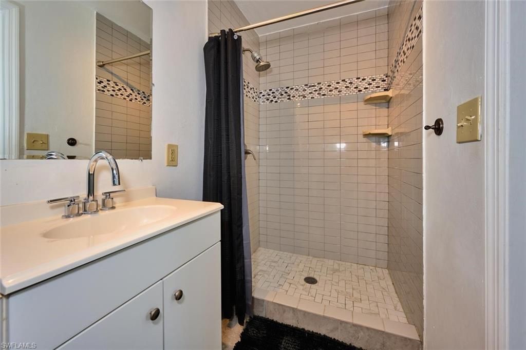 2212 Crystal Dr, Fort Myers, FL 33907 Photo