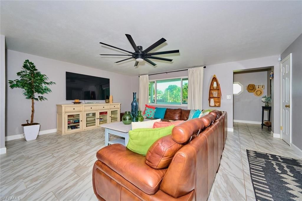 2212 Crystal Dr, Fort Myers, FL 33907 Photo