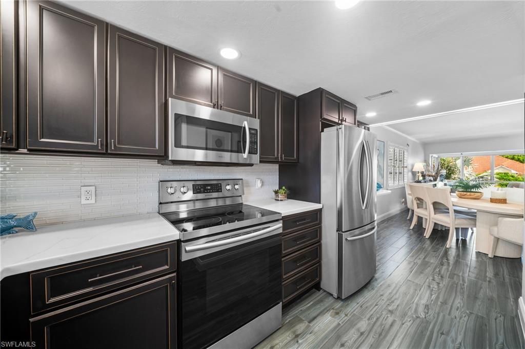 280 2nd Ave S, Unit 303, Naples, FL 34102 Photo