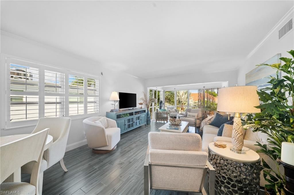 280 2nd Ave S, Unit 303, Naples, FL 34102 Photo