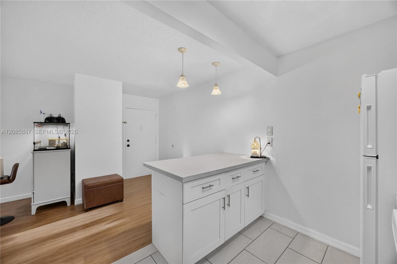 5767 Washington St, Unit F22, Hollywood, FL 33023 Photo