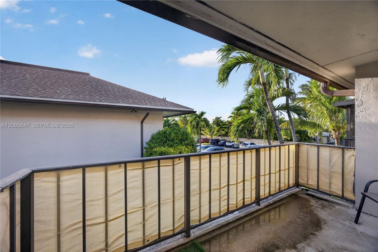 5767 Washington St, Unit F22, Hollywood, FL 33023 Photo