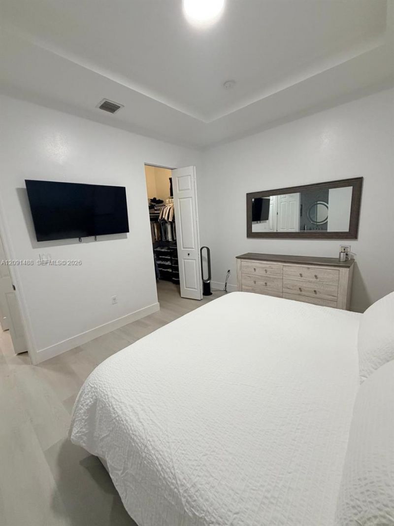 1022 NE 42nd Ter, Unit n/a, Homestead, FL 33033 Photo