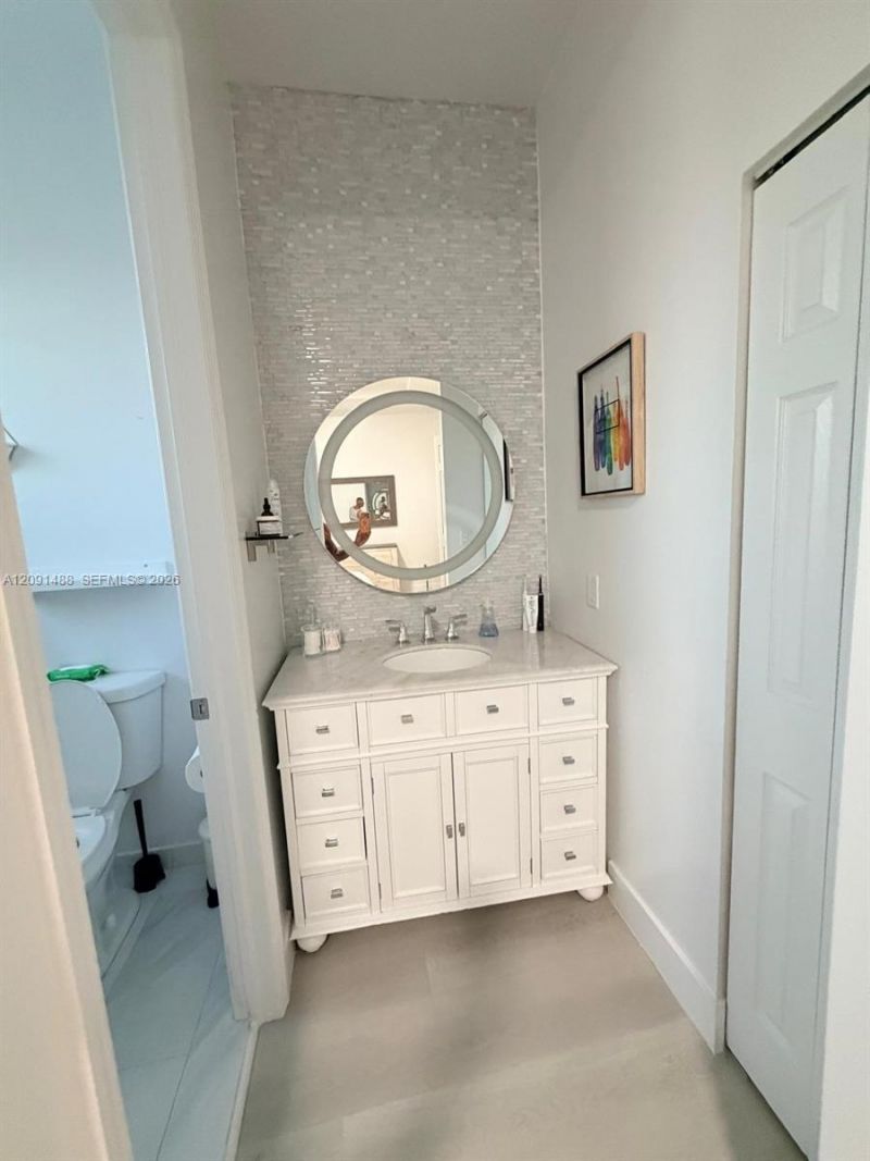 1022 NE 42nd Ter, Unit n/a, Homestead, FL 33033 Photo