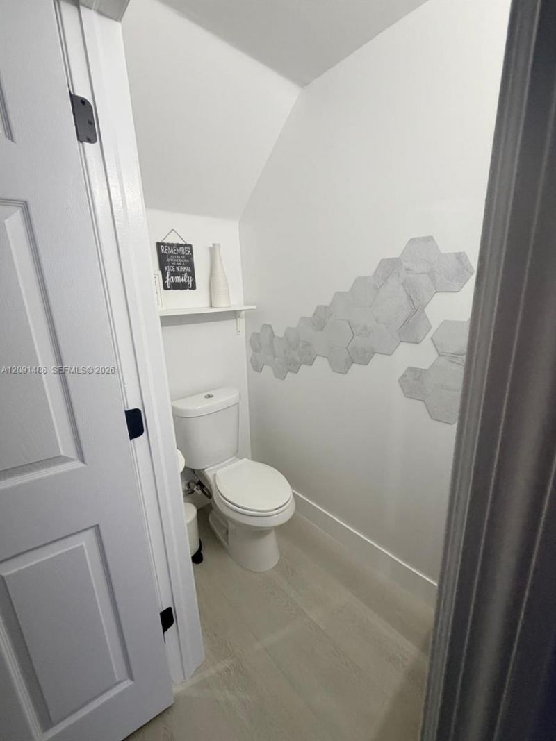 1022 NE 42nd Ter, Unit n/a, Homestead, FL 33033 Photo