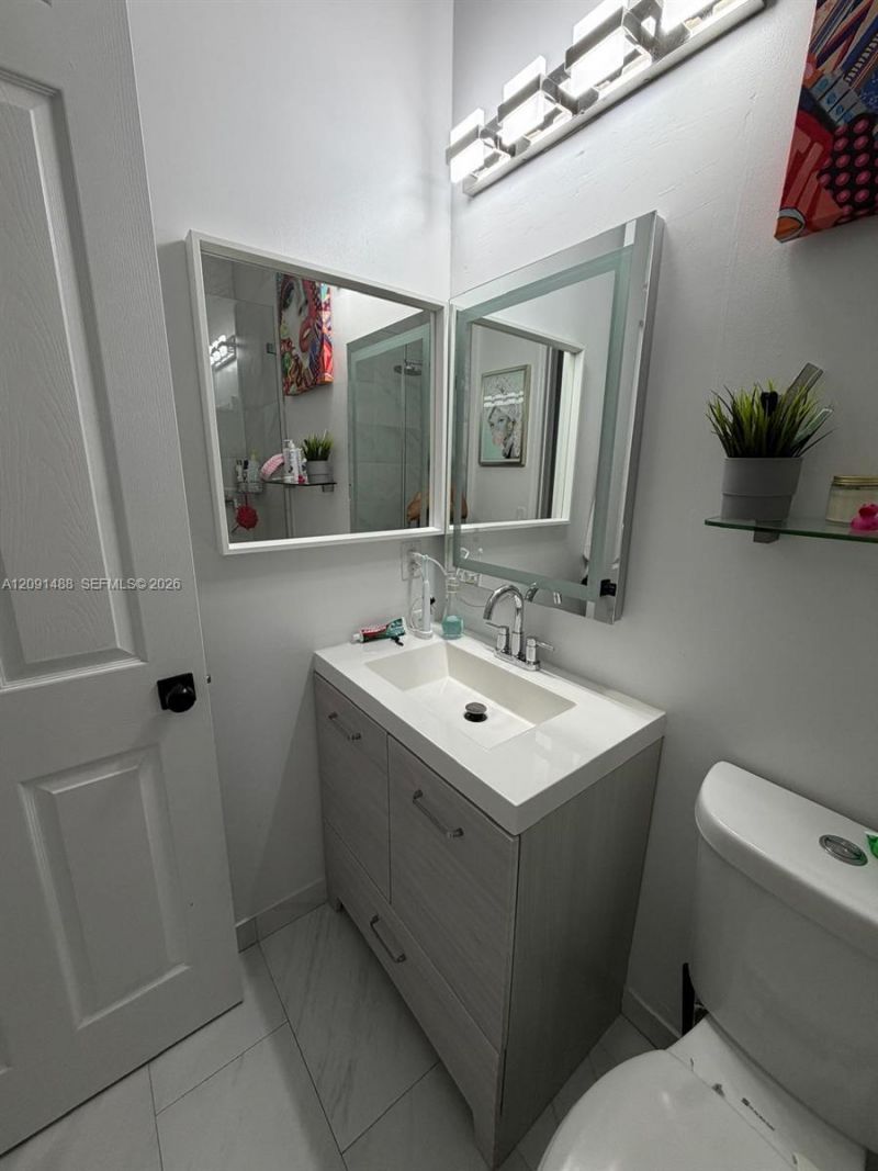 1022 NE 42nd Ter, Unit n/a, Homestead, FL 33033 Photo