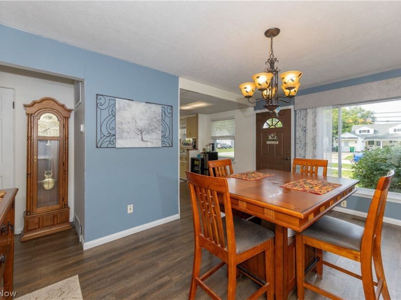 29226 W Willowick Drive, Willowick, OH 44095 Photo 4