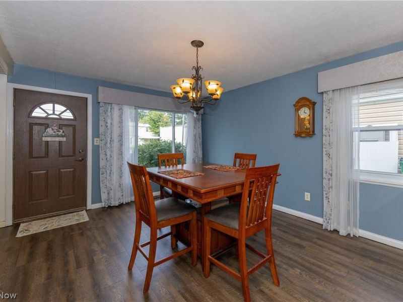 29226 W Willowick Drive, Willowick, OH 44095 Photo 5