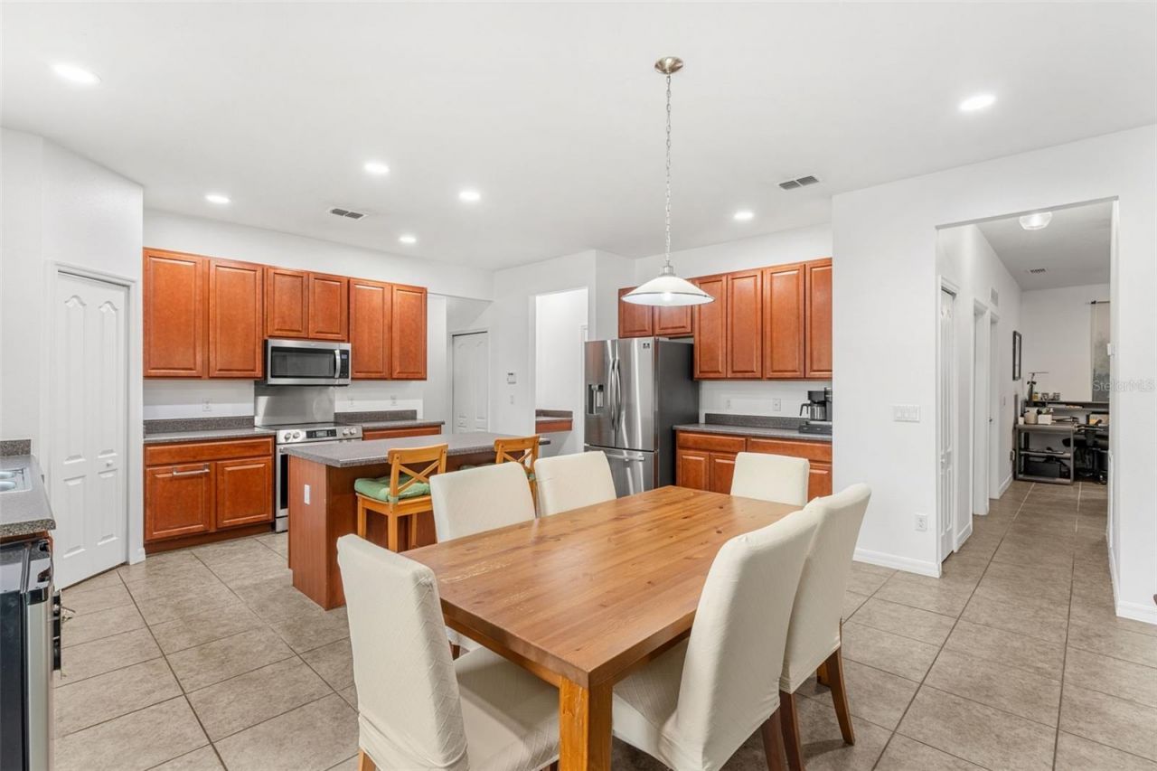 1586 Rosedowne Way , Apopka, FL 32703 Photo