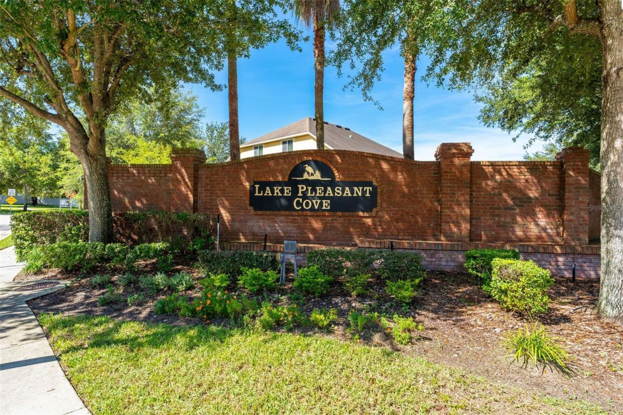 1586 Rosedowne Way , Apopka, FL 32703 Photo