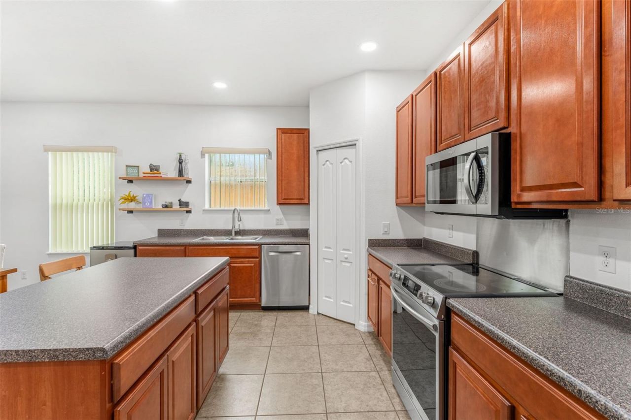1586 Rosedowne Way , Apopka, FL 32703 Photo