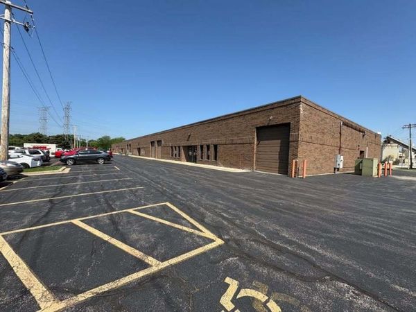 129 Wheeling Road , Wheeling, IL 60090