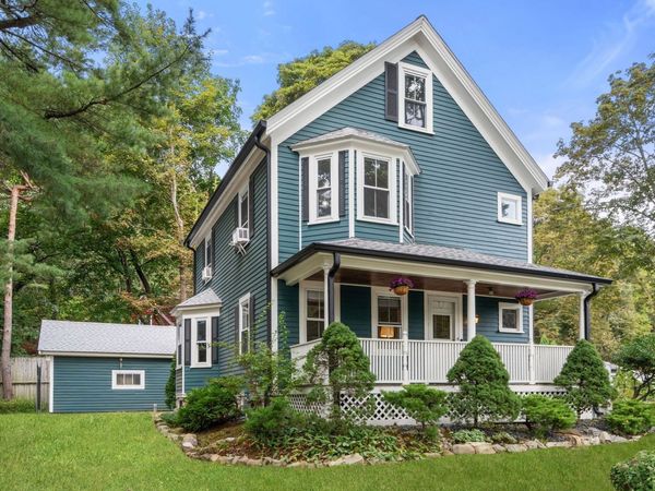 28 River Road, Weston, MA 02493