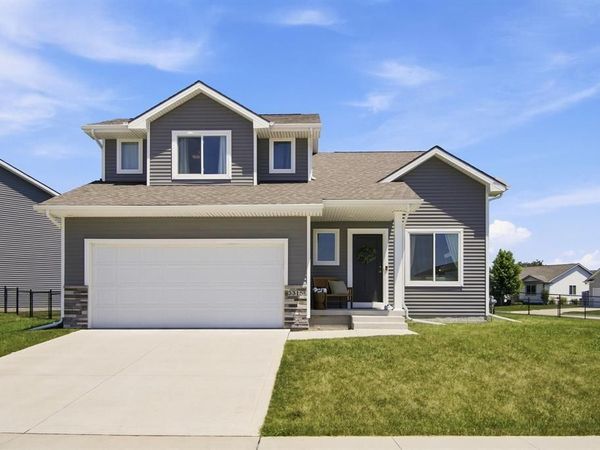 3315 Locust Street SW, Bondurant, IA 50035